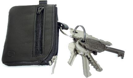 Warwick Traveling Wear - Genuine Leather Key Holder with Pocket (Large) - Black